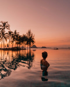 Sunset horizon pool Ritz Carlton Reserve Phulay Bay