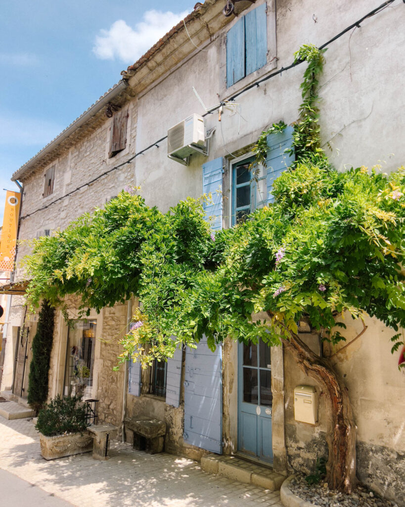 street in Saint Remy de Provence