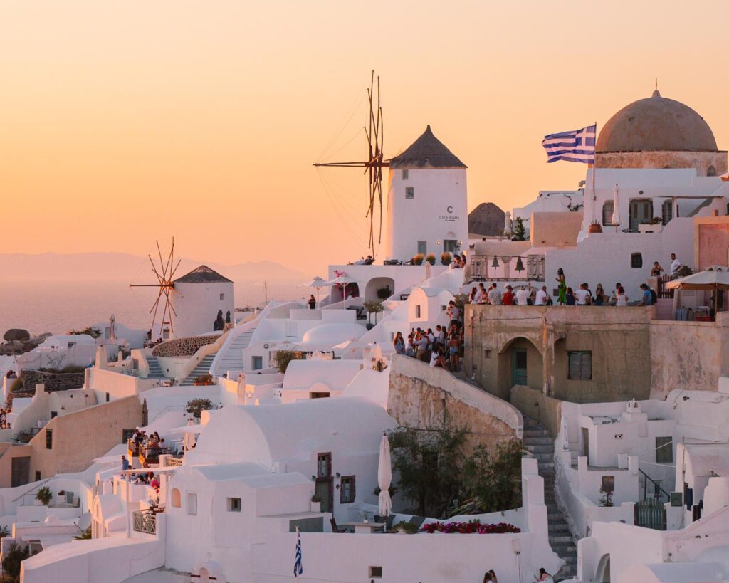 10 best Santorini photo spots 2024 with map · Adriana Maria