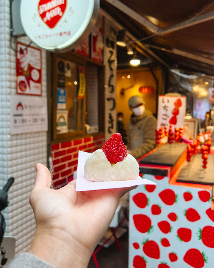 strawberry mochi tokyo, strawberry mania tokyo, unique things to do in tokyo