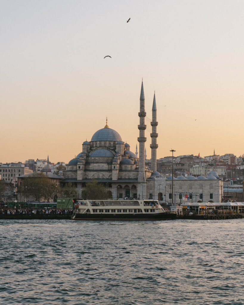 Things to do in Istanbul - Bosphorus sunset cruse