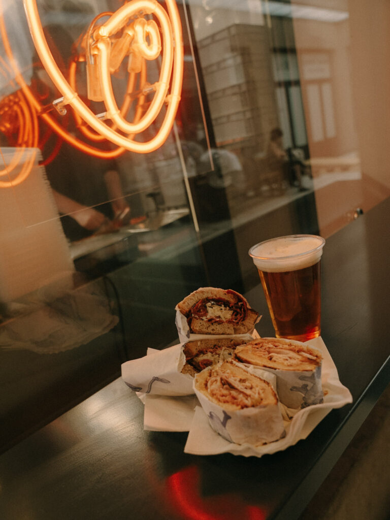 Naše Maso sandwich burger deli shop prague
