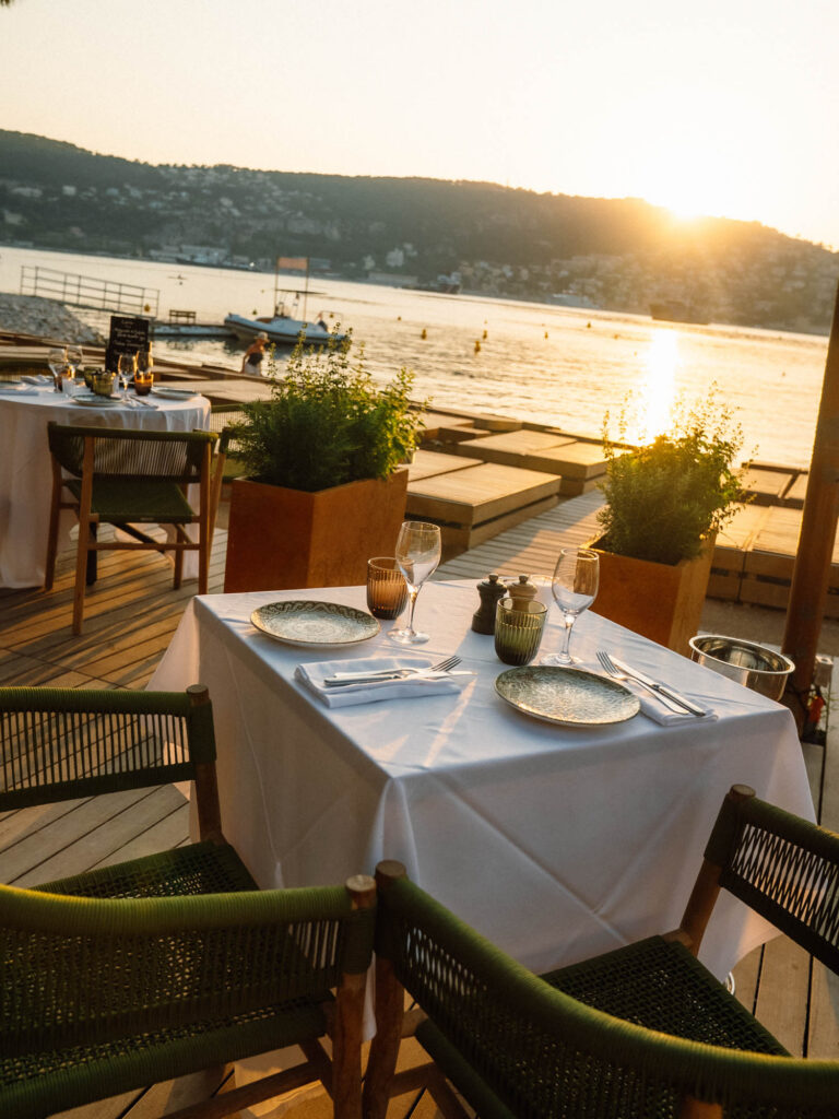 seaside dining restaurant at plage passable saint jean cap ferrat